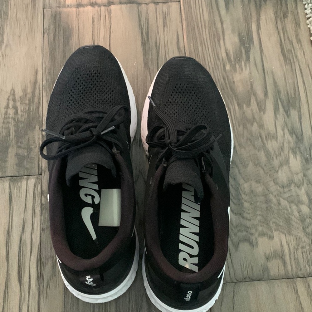 Black Nike Odyssey